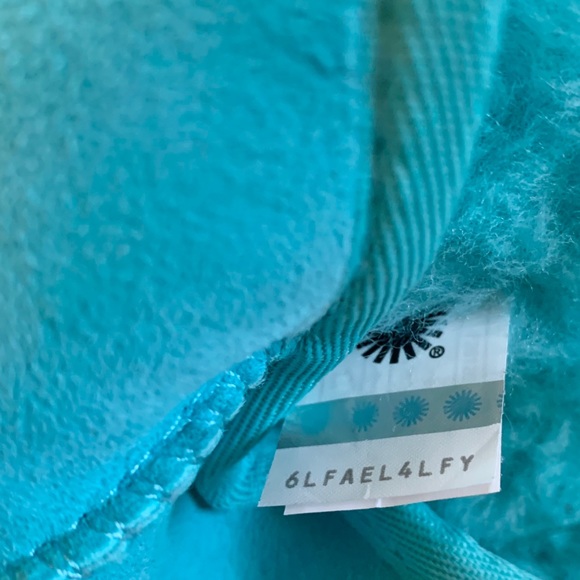 UGG Classic Mini II Boots In Clear Water - Picture 7 of 8